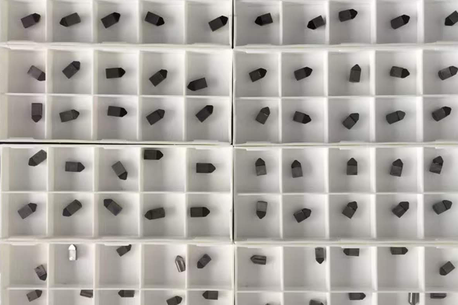 Náhradní díly stroje